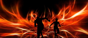 ausgelassener Tanz ums Lagerfeuer